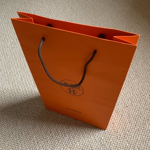 Authentic Hermes Shopping Bag - Picture 2 of 5